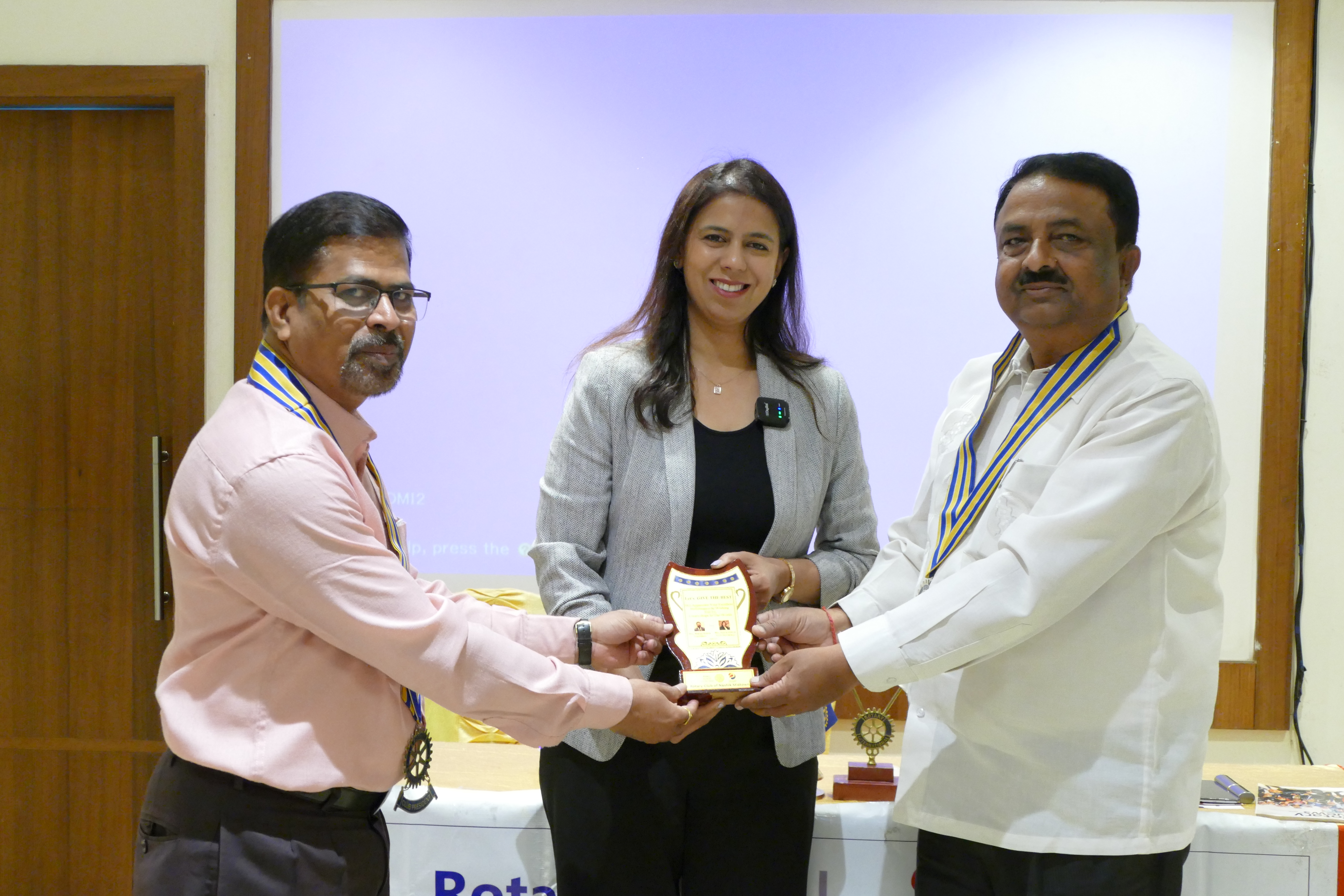 Description of Image 2